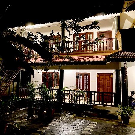 Hotel Tattwamasi Ayuryoga With Breakfast And Yoga Varkala Esterno foto