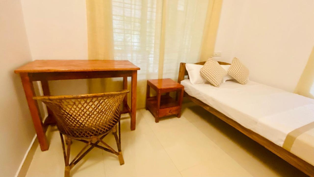 Hotel Tattwamasi Ayuryoga With Breakfast And Yoga Varkala Esterno foto