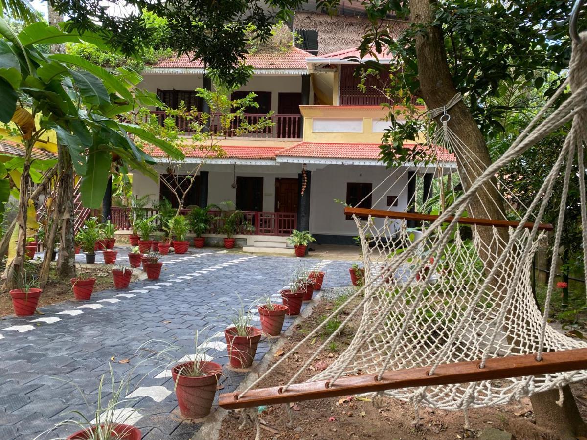 Hotel Tattwamasi Ayuryoga With Breakfast And Yoga Varkala Esterno foto