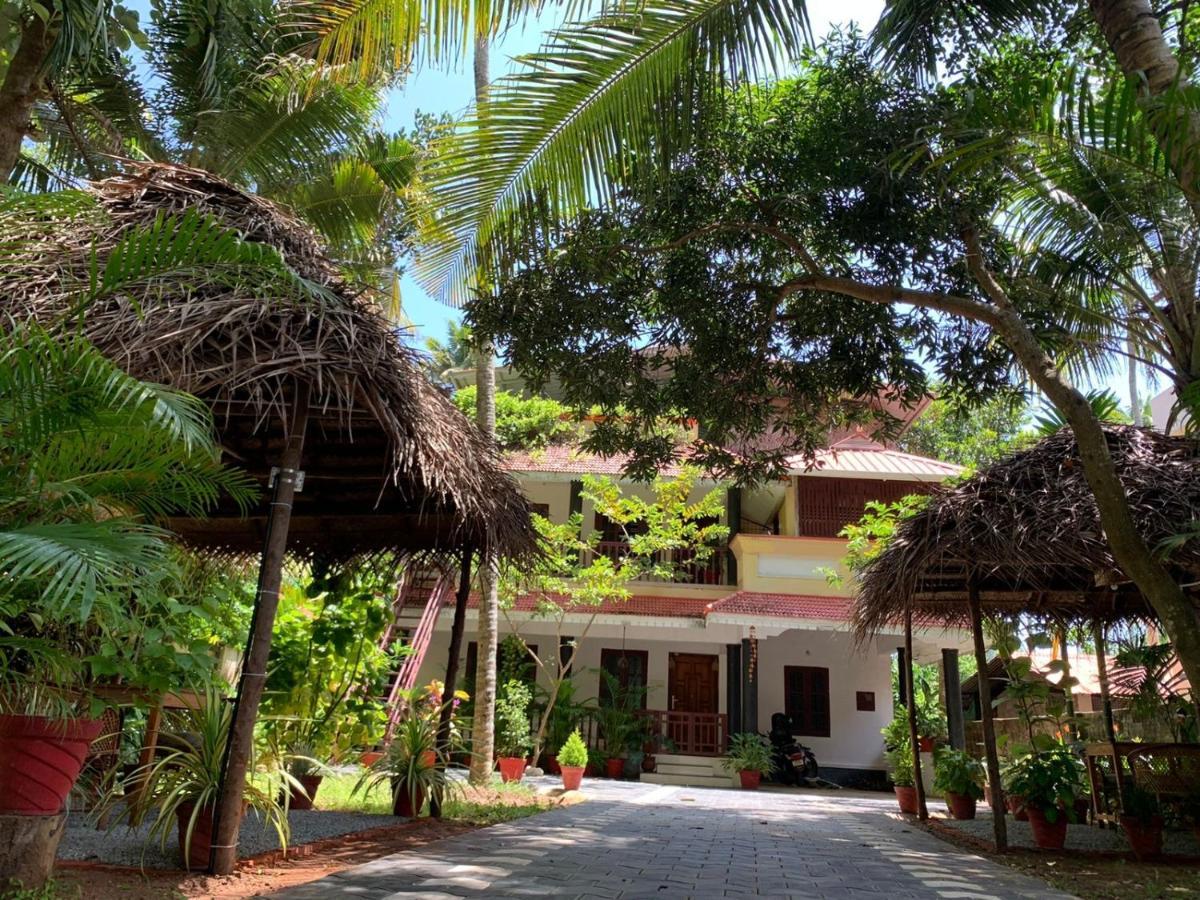 Hotel Tattwamasi Ayuryoga With Breakfast And Yoga Varkala Esterno foto