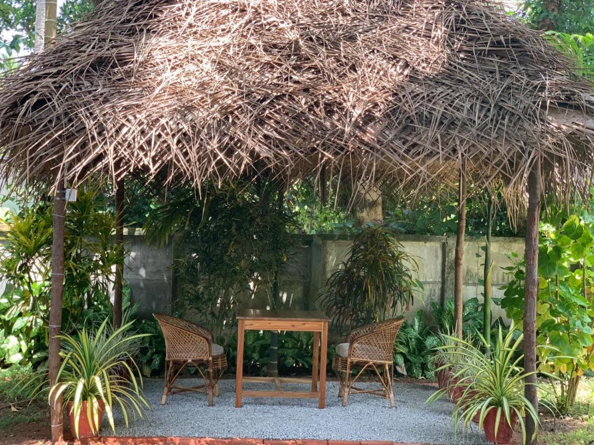 Hotel Tattwamasi Ayuryoga With Breakfast And Yoga Varkala Esterno foto