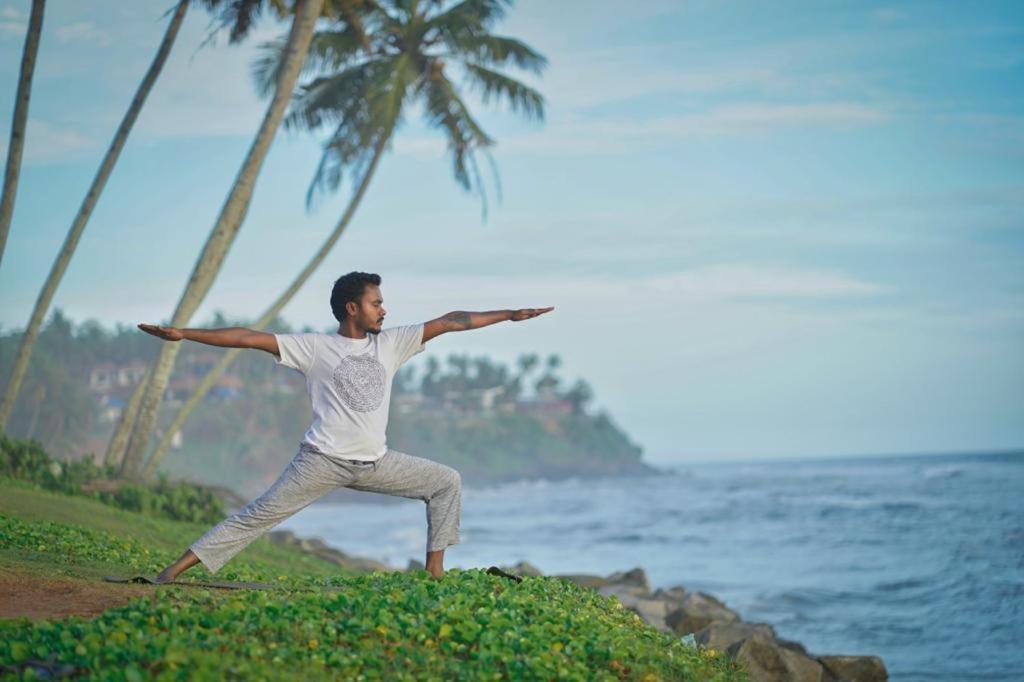 Hotel Tattwamasi Ayuryoga With Breakfast And Yoga Varkala Esterno foto