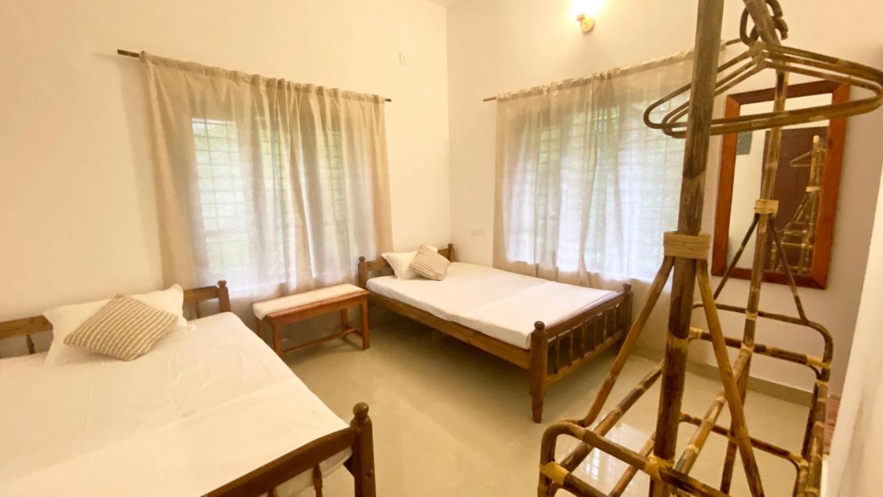 Hotel Tattwamasi Ayuryoga With Breakfast And Yoga Varkala Esterno foto