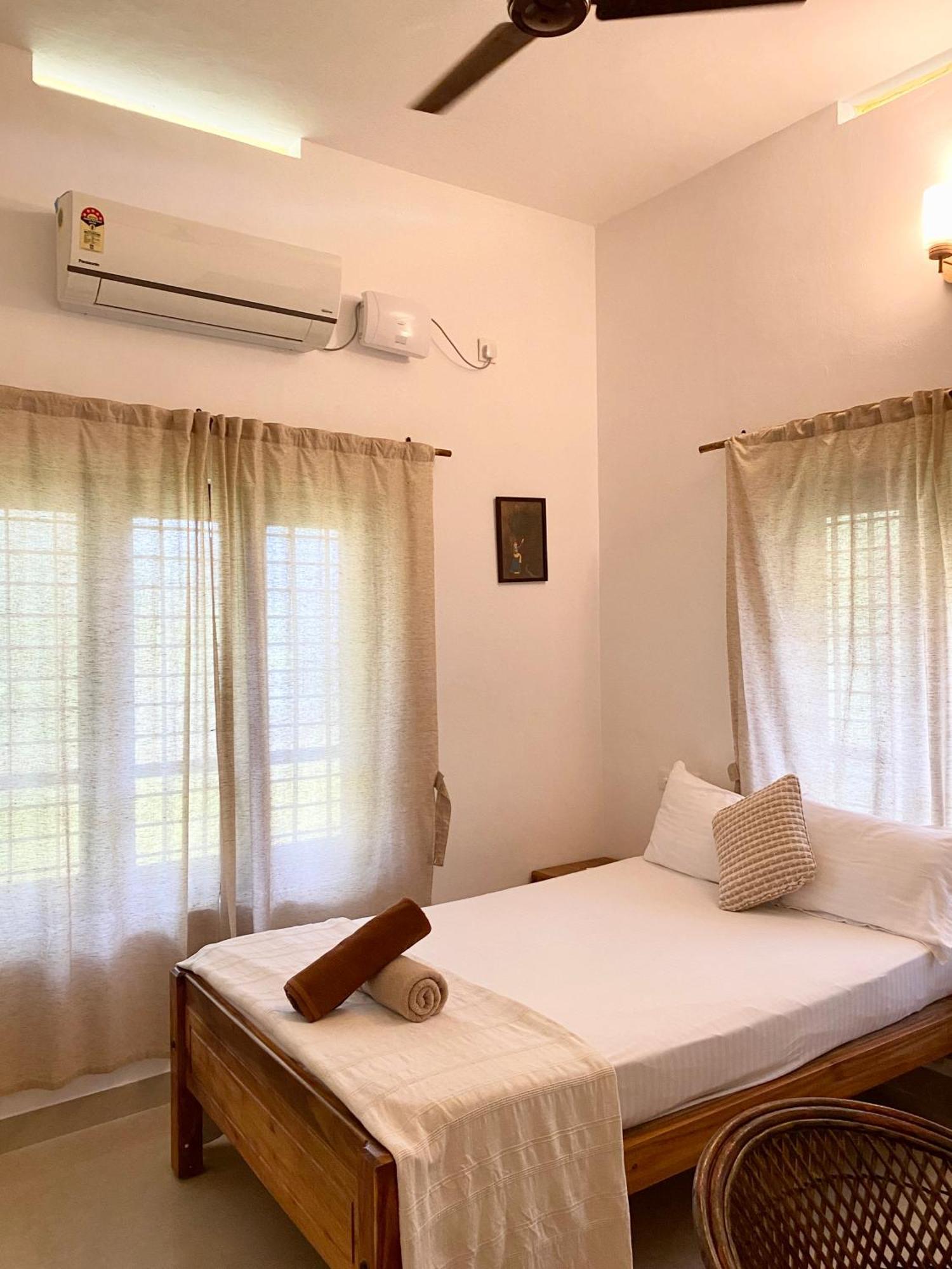 Hotel Tattwamasi Ayuryoga With Breakfast And Yoga Varkala Esterno foto